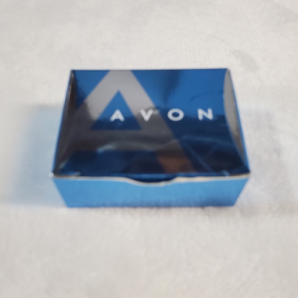 Avon Silver Dangle Earrings - Picture 5 of 8